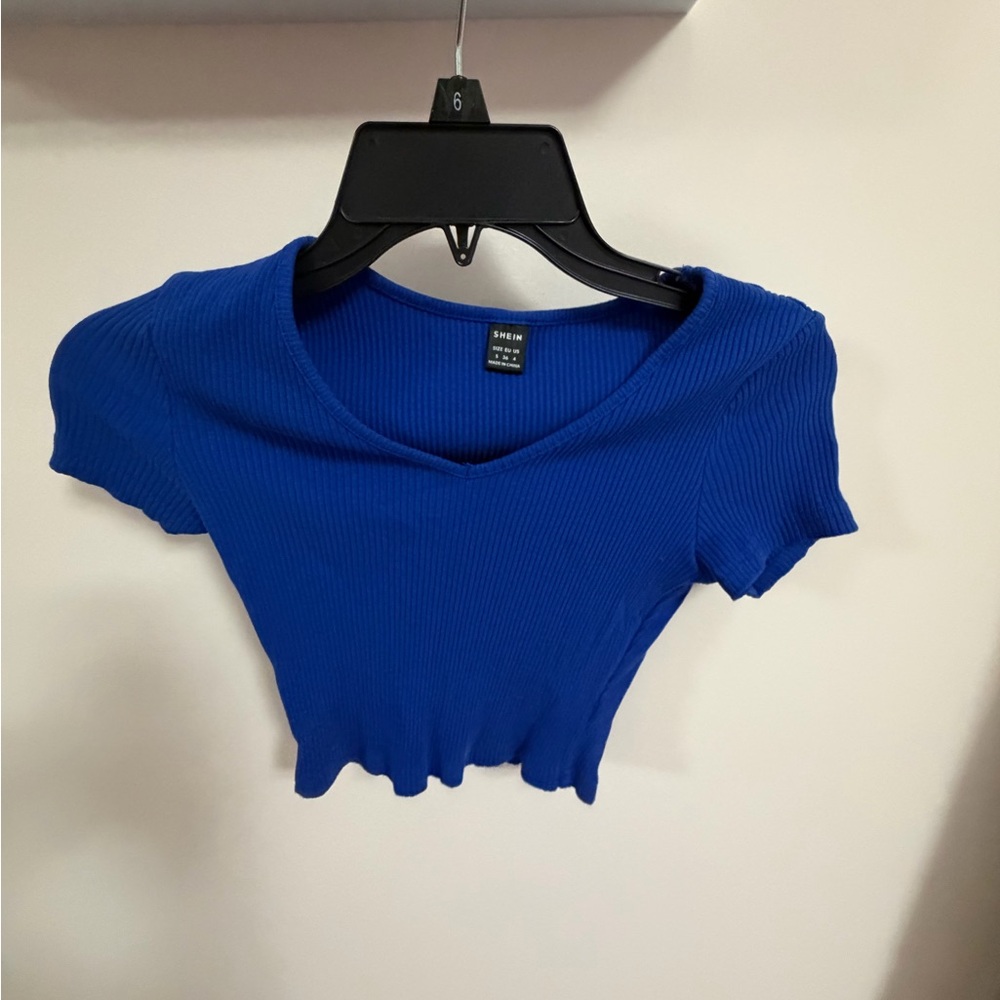 SHEIN Women's Royal Blue Ribbed Short Sleeve Crop Top